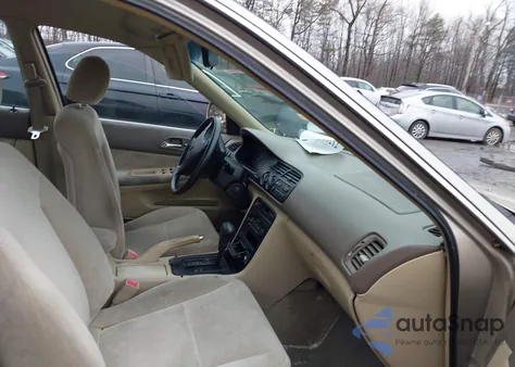 1995 Honda Accord Lx/Ex z USA, uszkodzony, nr VIN 1HGCD5637SA043961